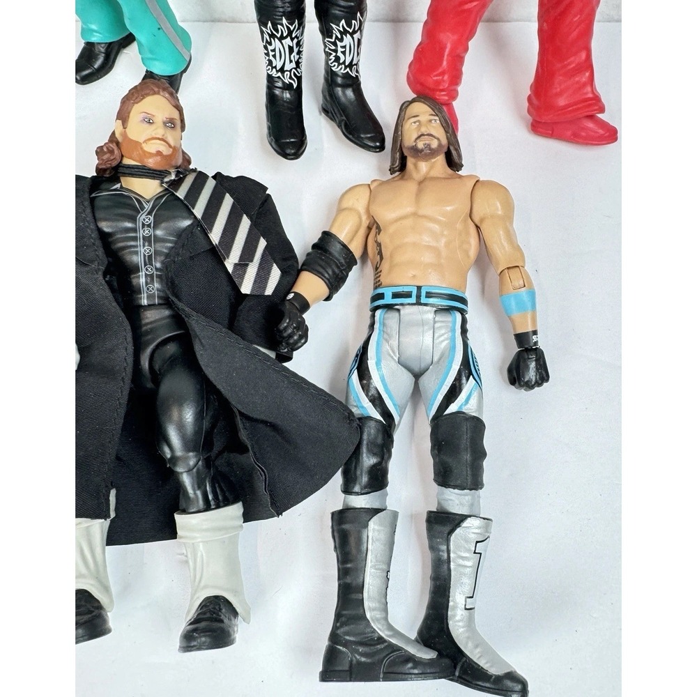 WWE Wrestling Action Figures Lot Of 7 Mattel Elite & Basic Ultimate Warrior Edge - Picture 4 of 11